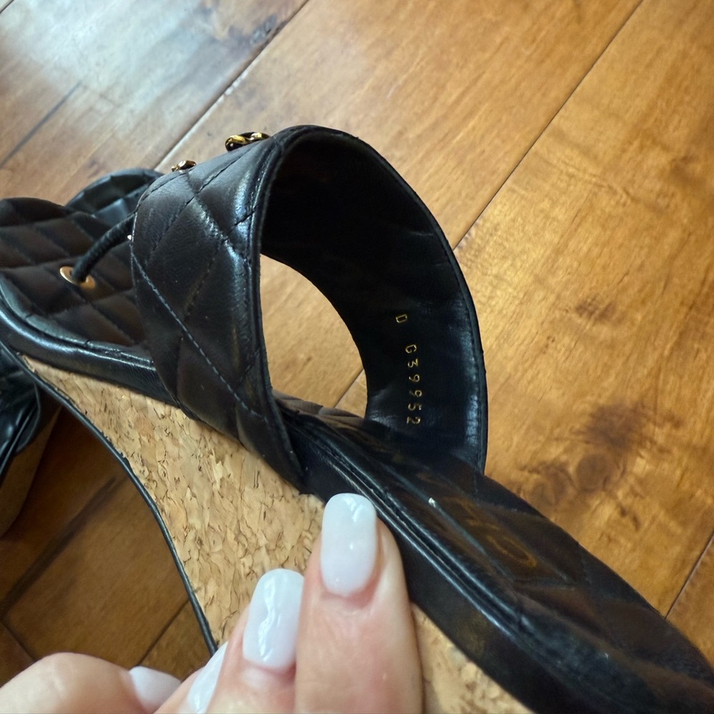 Chanel CC cork wedge shiny goatskin gold black - Picture 4 of 8